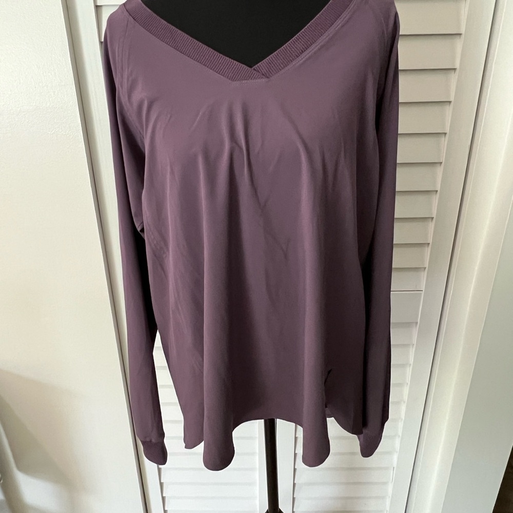 Athleta Women's Long Sleeve V-Neck Top - Plum